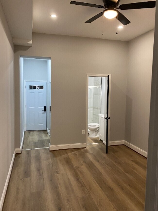 Building Photo - 2326 McCulloh St