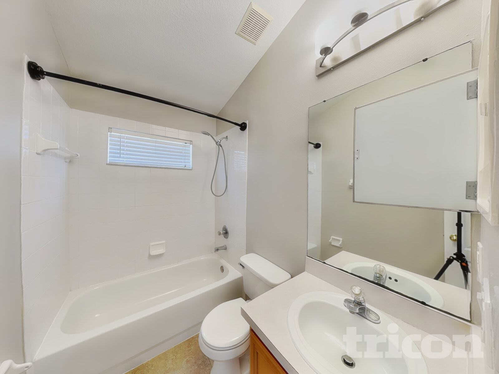 Building Photo - 1926 Sean Wood Cir