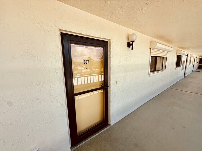 Building Photo - 250 S Sykes Creek Pkwy