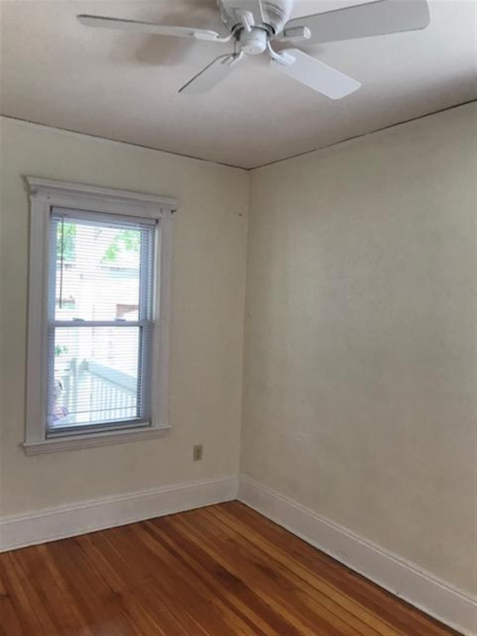 Building Photo - 7 Myrick St