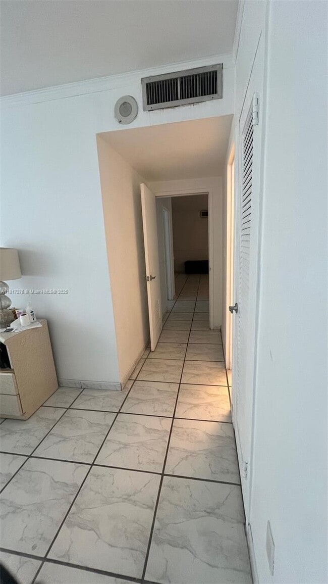 Building Photo - 5825 Collins Ave