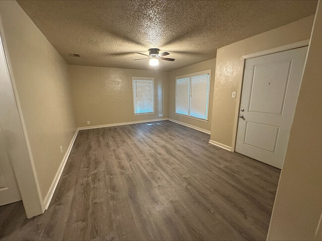 Building Photo - 2626 W Johnson St