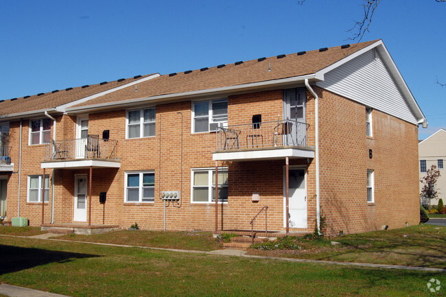 Building Photo - Ocean Heights Manor