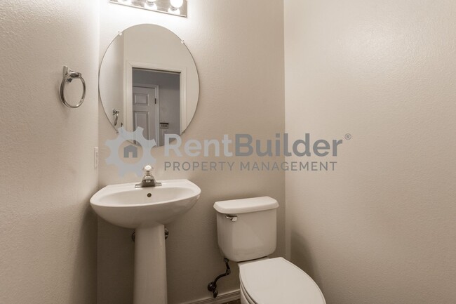 Building Photo - CALL US TODAY AT (505) 808-6467 TO SCHEDUL...