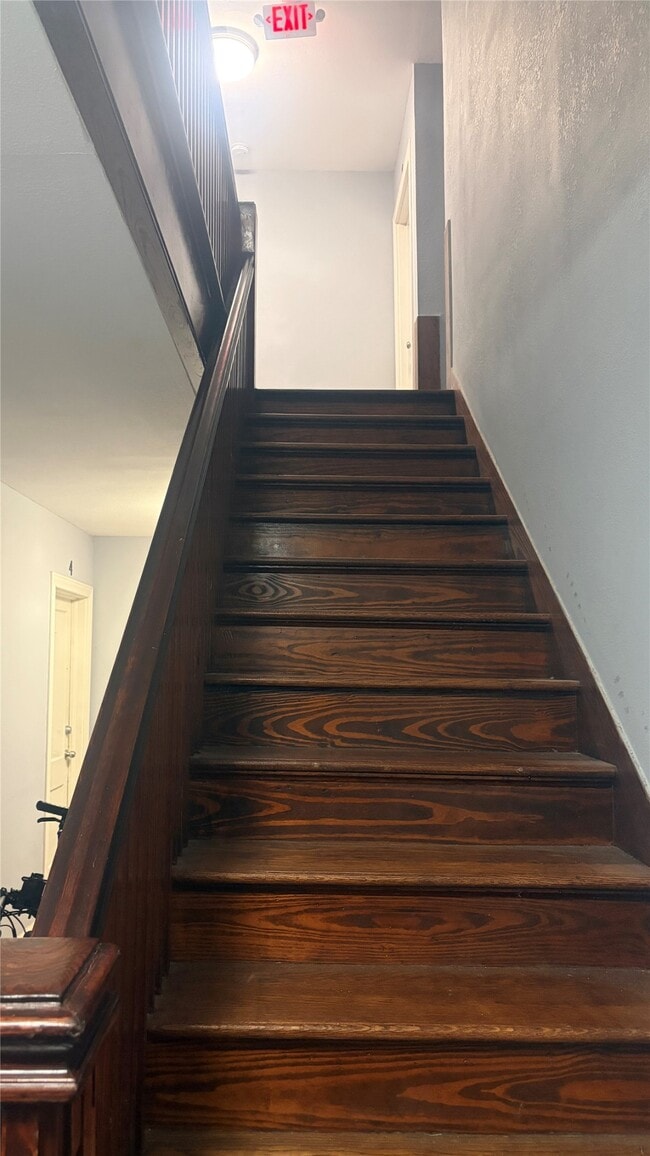 Building Photo - 4302 Polk St