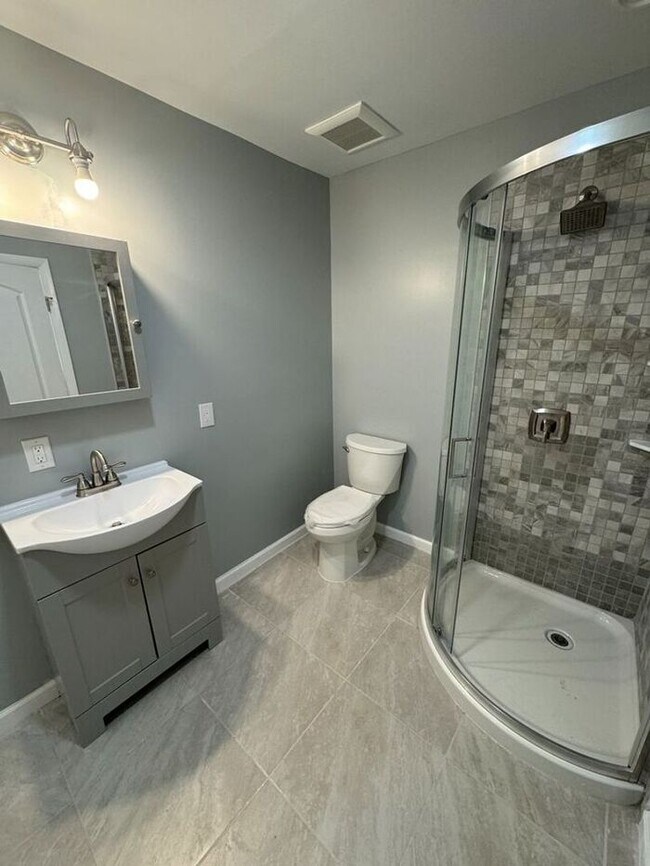 Building Photo - 27 Irene Blvd