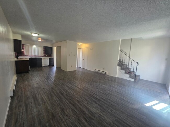 Building Photo - 522 Smithridge Park