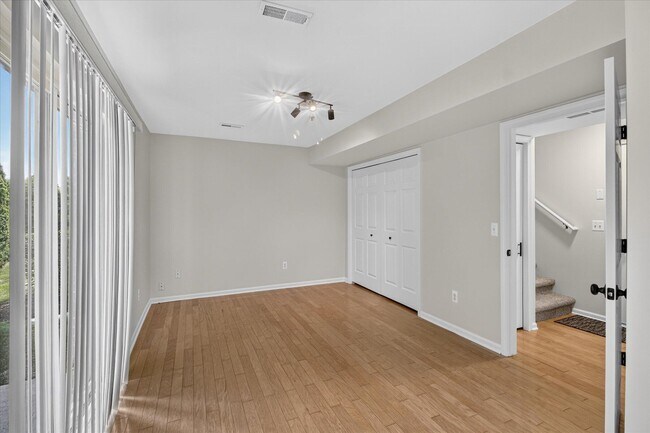 Building Photo - 379 Cherry Orchard Rd
