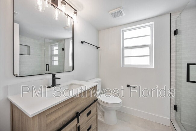 Building Photo - 5039 N Beach Rd