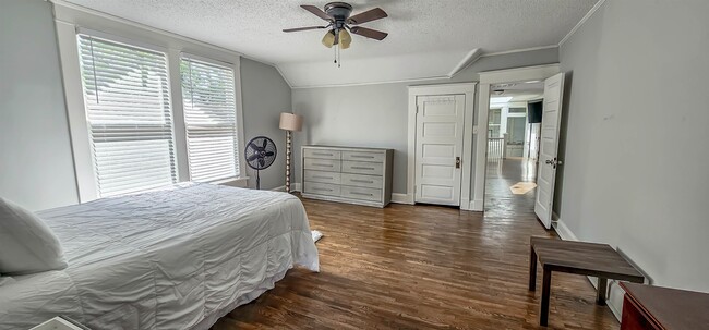 Building Photo - 1389 Agnes Pl