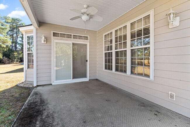 Building Photo - Sand Ridge Home