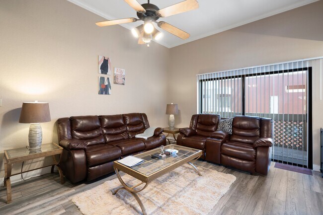 tastefully furnished living room - 3600 N Hayden Rd