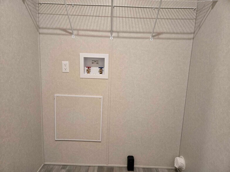 Building Photo - 52792 S Zacharias Ct