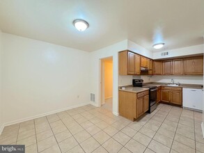 Building Photo - 4657 Logsdon Dr