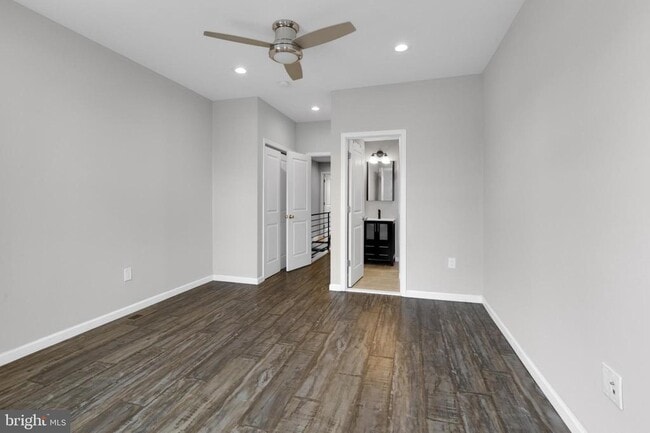 Building Photo - 2208 S 5th St