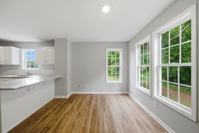 Building Photo - 201 Tonylee Ct