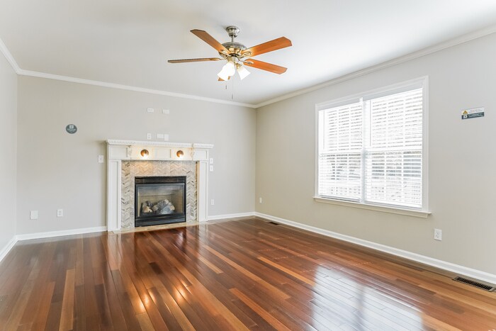 Building Photo - 6333 Willowlawn Dr