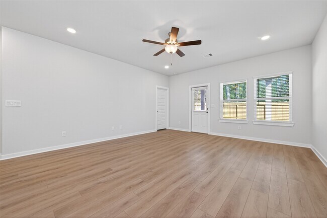 Building Photo - 8514 Blueberry Ash St