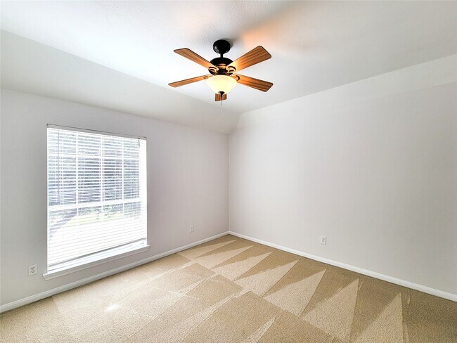 Building Photo - 17715 Laguna Trail Dr