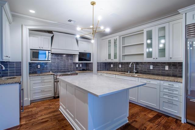 Building Photo - 2525 N Pearl St