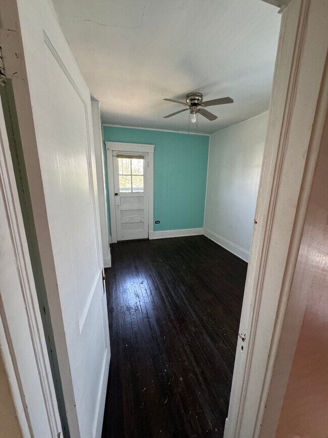 Building Photo - 3334 W 99th St