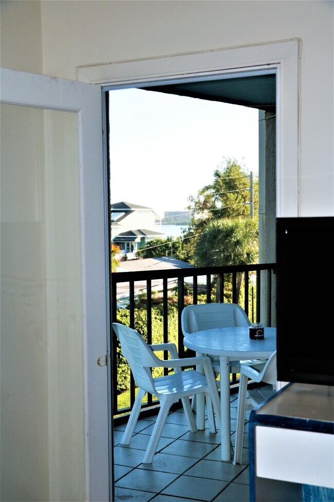 Building Photo - 890 N Federal Hwy