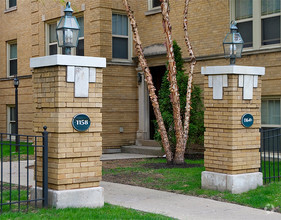 Building Photo - 1158-1164.5 S. Oak Park Ave.