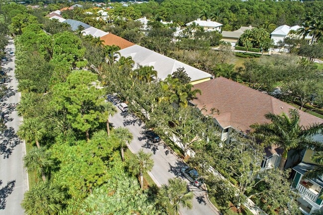 Building Photo - 3239 E Community Dr