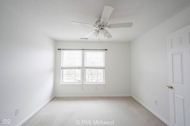 Building Photo - 3822 LimeLight Ln