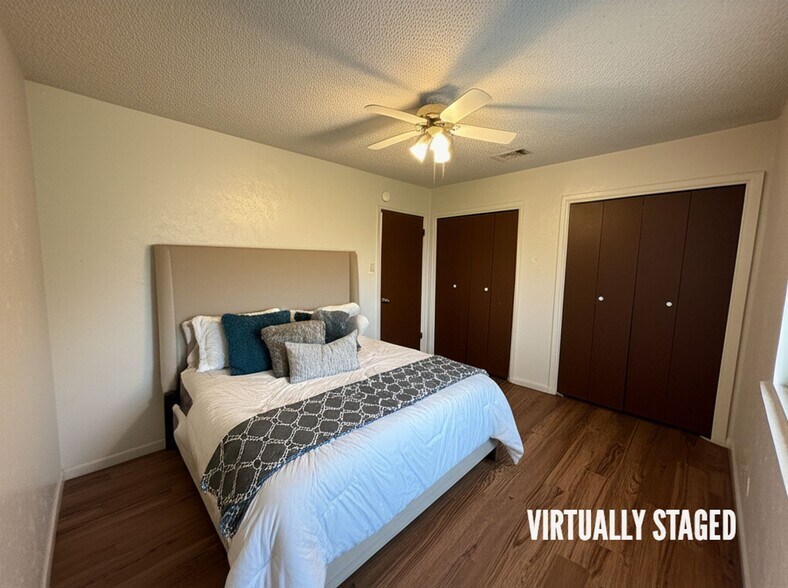 Building Photo - 2209 Wheeler Ave