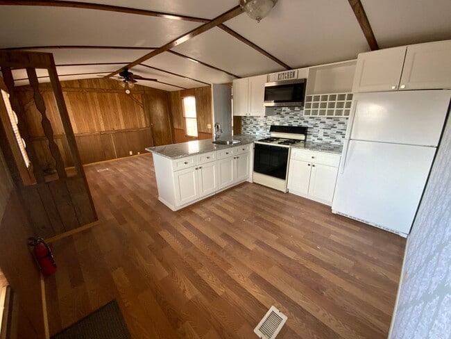 Building Photo - Charming Mobile Home with Casita in Serene Chaparral, NM