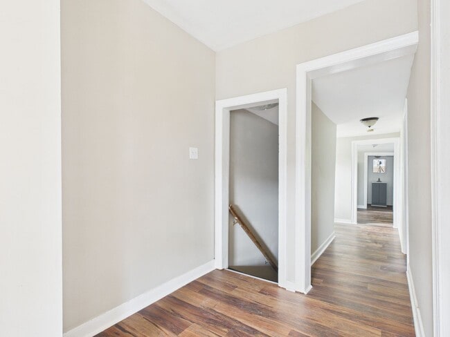 Building Photo - 529 Harrison St