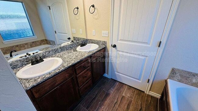 Building Photo - 309 Timber Ln