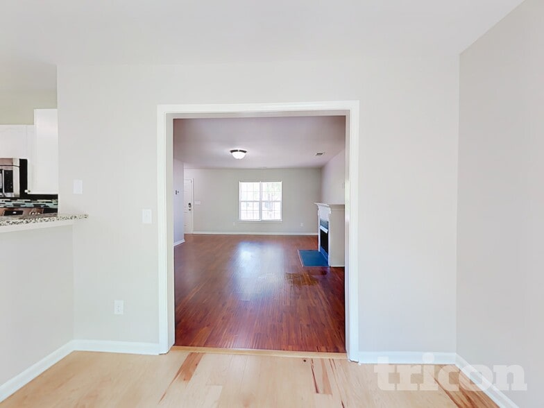 Building Photo - 5745 Henderson Oaks Dr