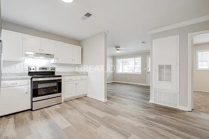 Building Photo - 4218 Barr St