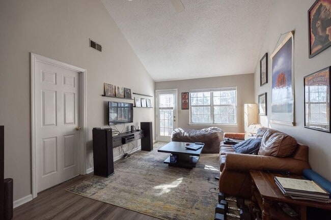 Building Photo - 2165 S Milledge Ave