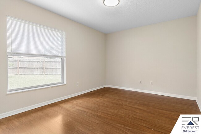 Building Photo - 71 Wellwood Ln