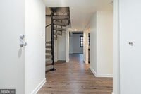 Building Photo - 303 Vine St