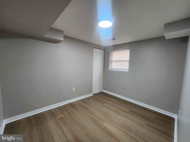 Building Photo - 1025 Kingsbury Rd