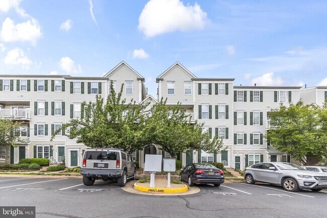 Building Photo - 45490 Whistling Terrace