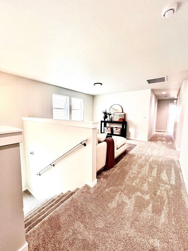 Building Photo - BRAND NEW HOME! 4 Bed/2.5 Bath plus Office and Flex Space Upstairs