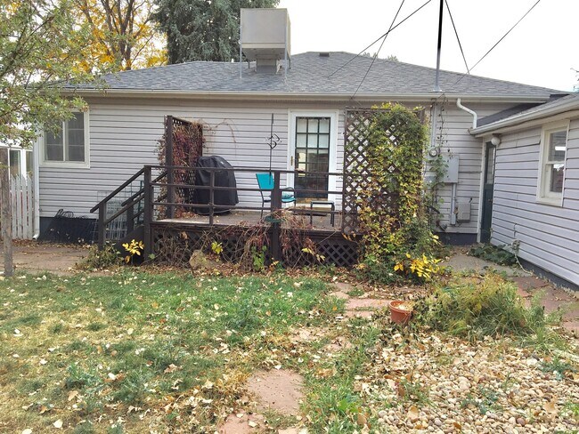 Building Photo - 1706 3rd Ave