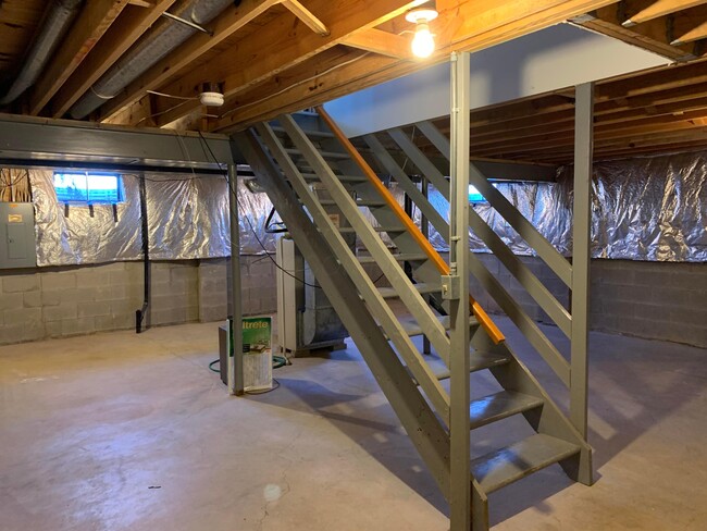 Building Photo - 620 Laurel Oak Ct
