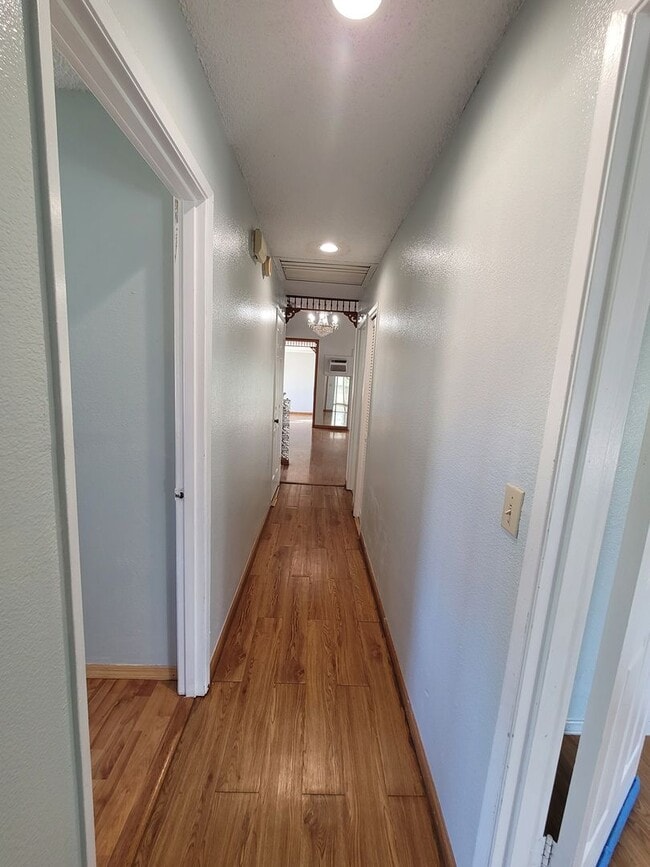 Building Photo - 86 Waipahe St