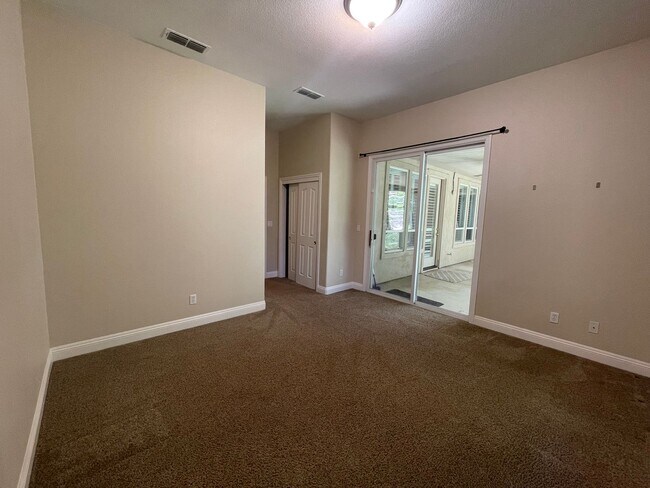 Building Photo - Stunning 4-Bedroom Home in Prime Folsom Location