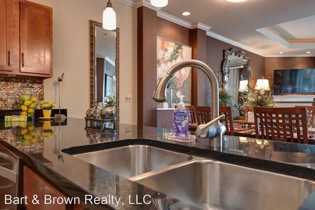 Building Photo - 2 br, 2.5 bath House - 9410 Branson Landin...