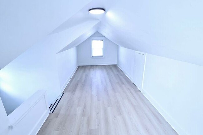 Building Photo - 450 Stanton Ave