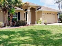 Building Photo - 4031 Santa Barbara Dr