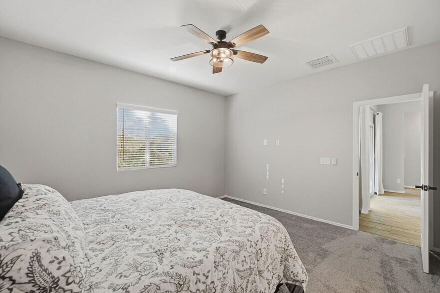 Building Photo - 3017 N Majestic Ct