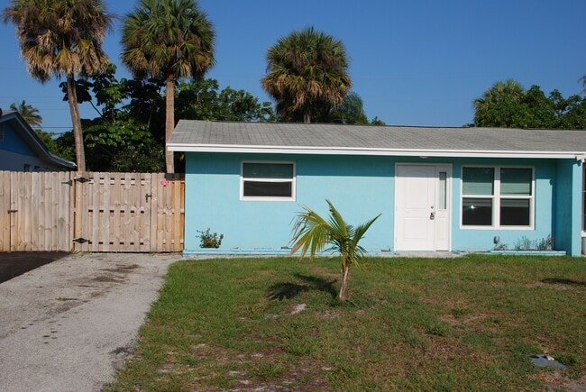 Primary Photo - 406 Robalo Ct